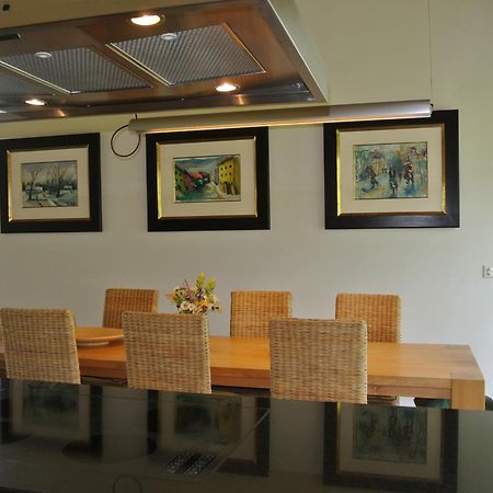 Chesa La Montanella - Ferienwohnung, Maloja Exterior foto