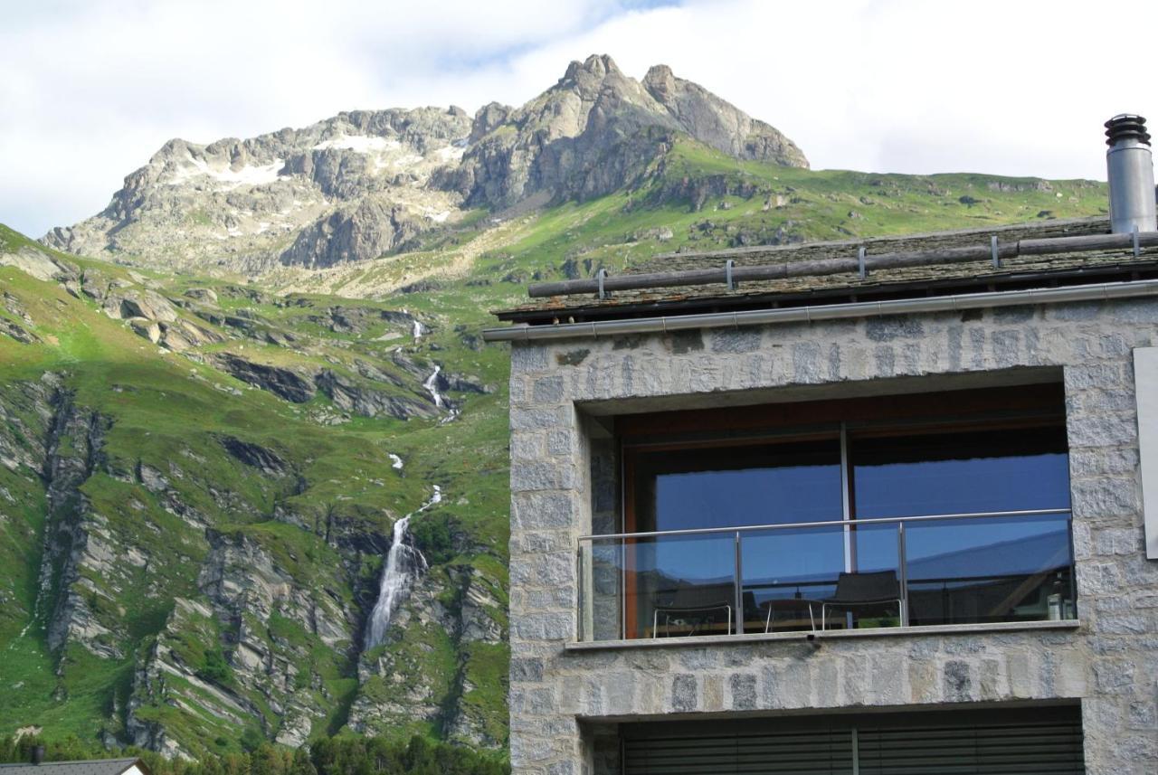 Chesa La Montanella - Ferienwohnung, Maloja Exterior foto